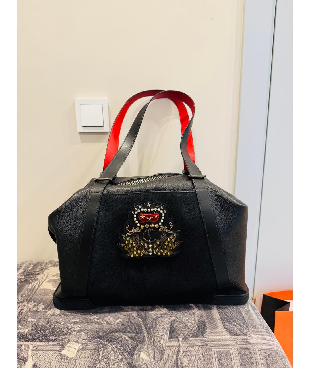 CHRISTIAN LOUBOUTIN Черная кожаная сумка тоут, фото 4