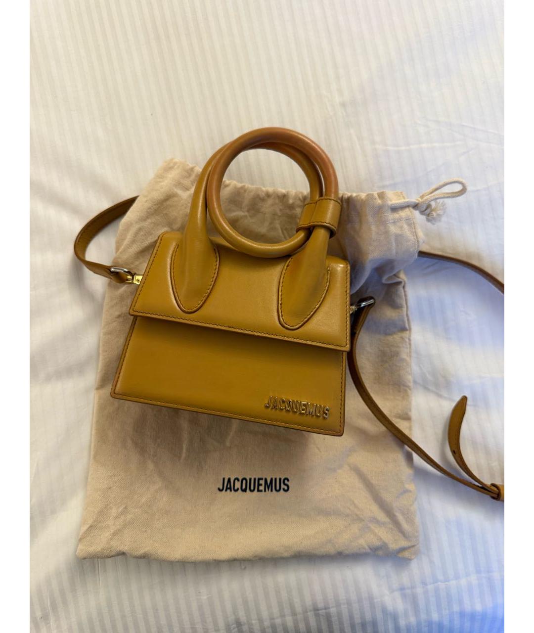 JACQUEMUS Горчичная кожаная сумка с короткими ручками, фото 6