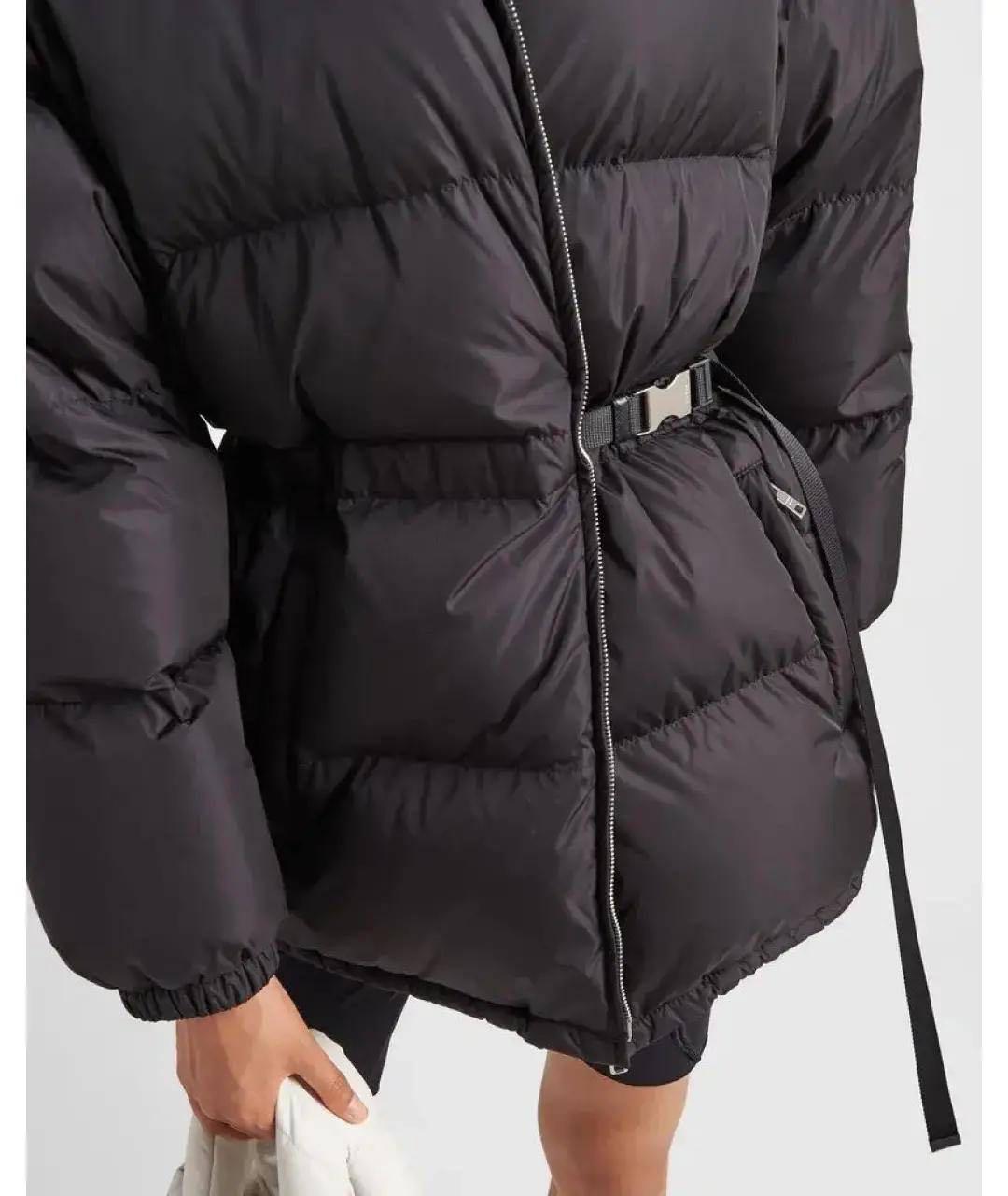 PRADA Черный полиэстеровый пуховик, фото 3