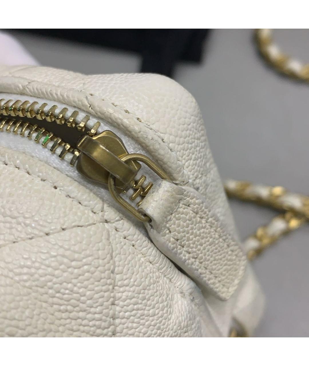 CHANEL Белая кожаная сумка с короткими ручками, фото 8