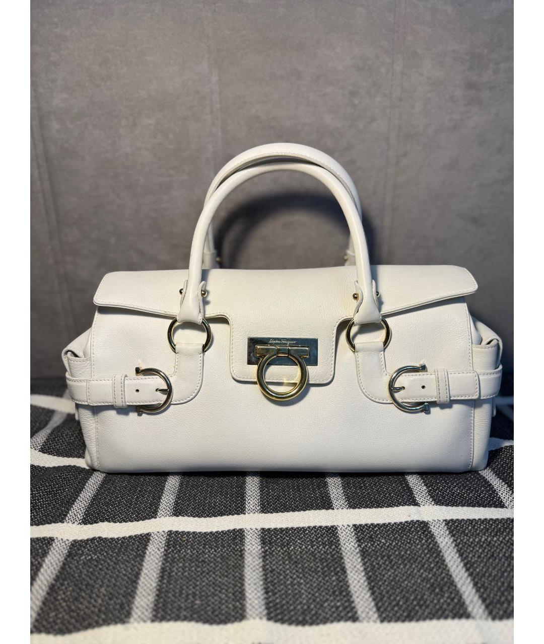 FERRAGAMO Белая кожаная сумка с короткими ручками, фото 9