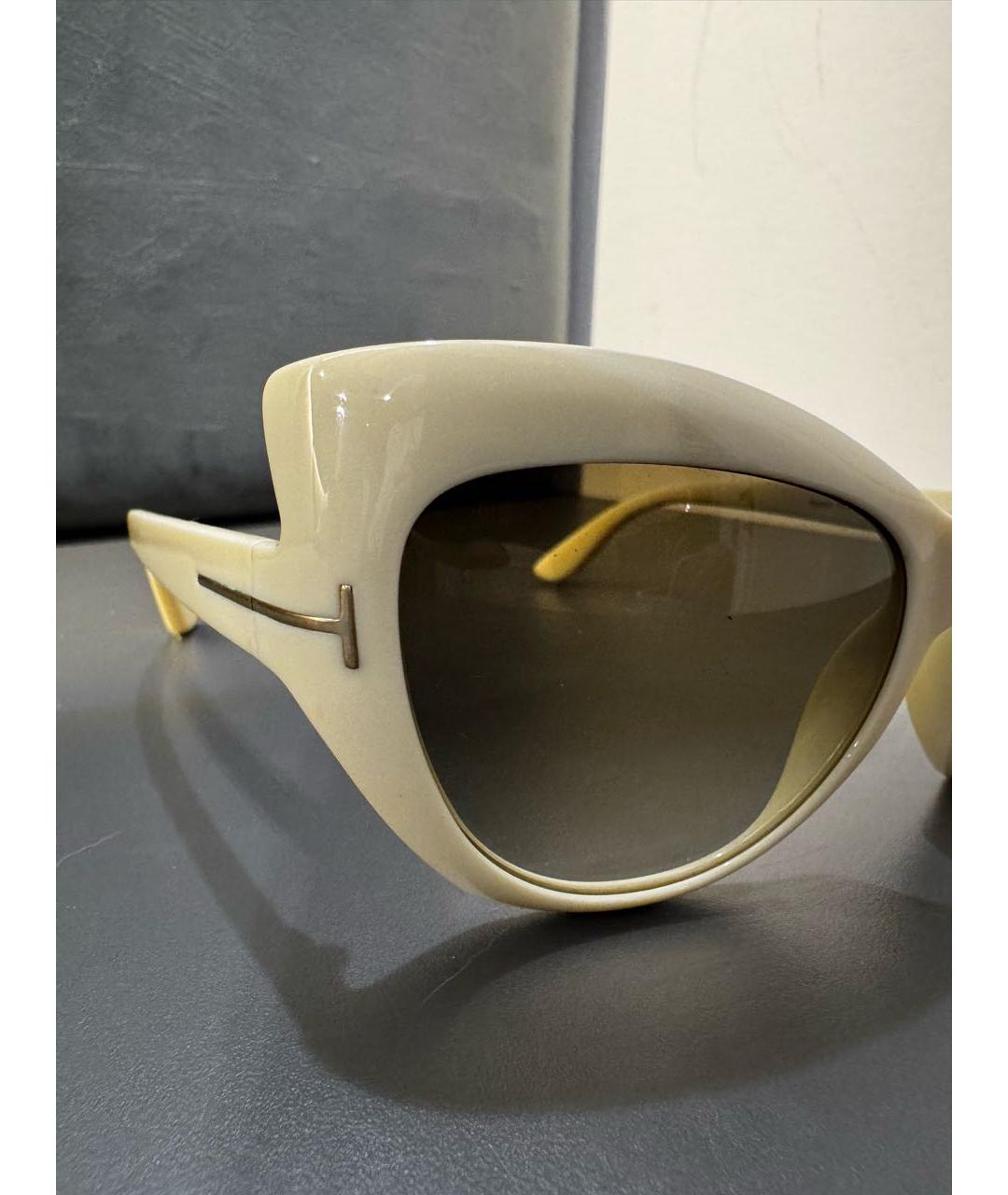 TOM FORD Бежевые пластиковые солнцезащитные очки, фото 3
