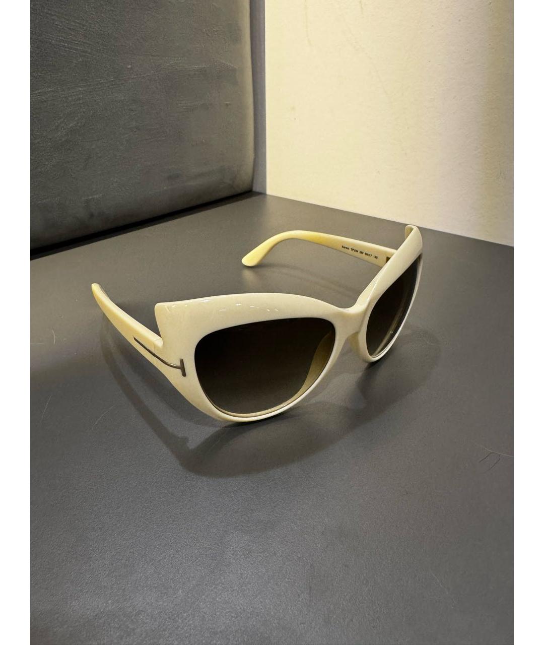 TOM FORD Бежевые пластиковые солнцезащитные очки, фото 2