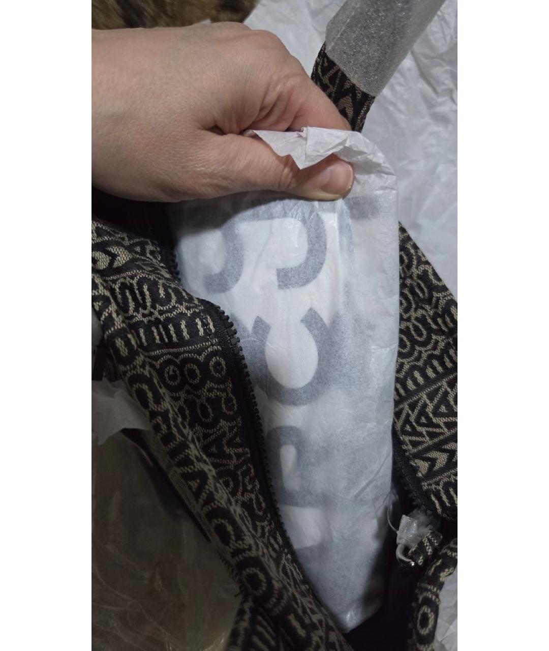 MARC JACOBS Серая жаккардовая сумка с короткими ручками, фото 9