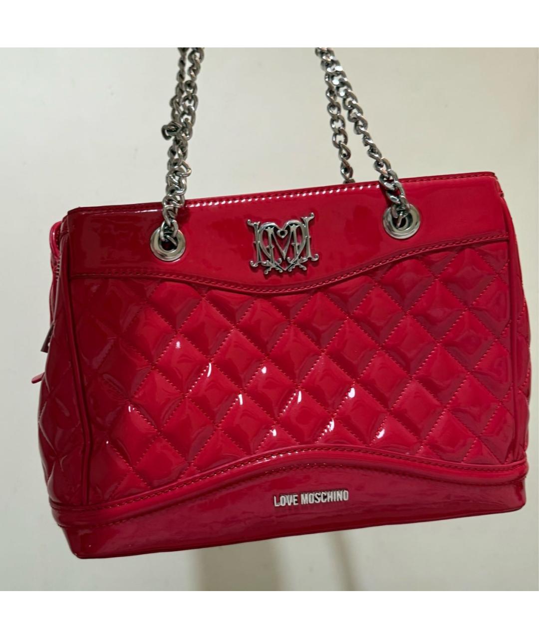 LOVE MOSCHINO Красная сумка с короткими ручками из лакированной кожи, фото 2