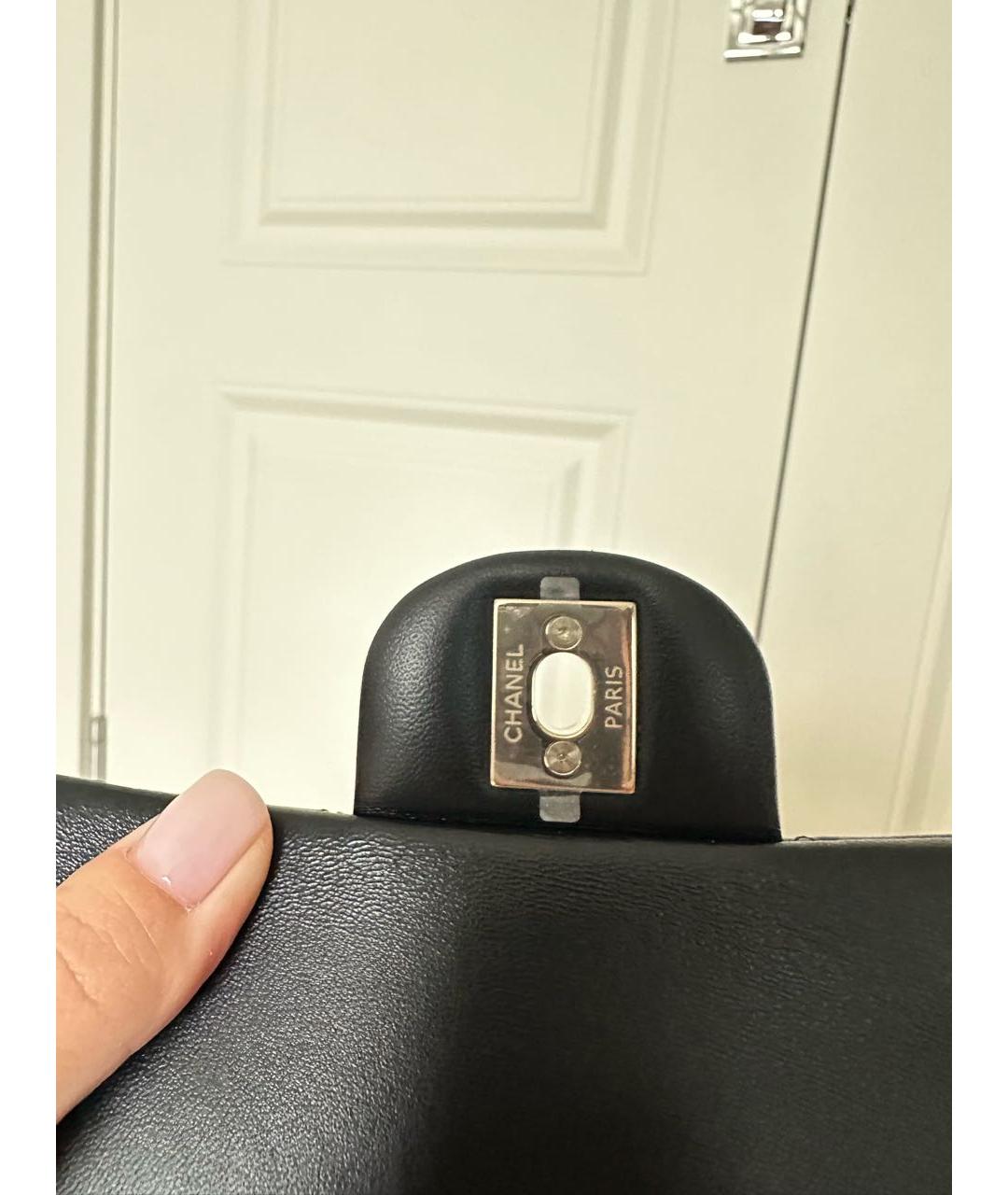 CHANEL Черная кожаная сумка через плечо, фото 7