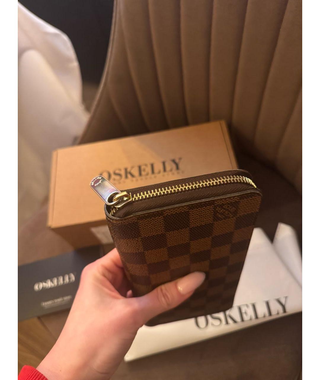 LOUIS VUITTON Коричневый кошелек, фото 2