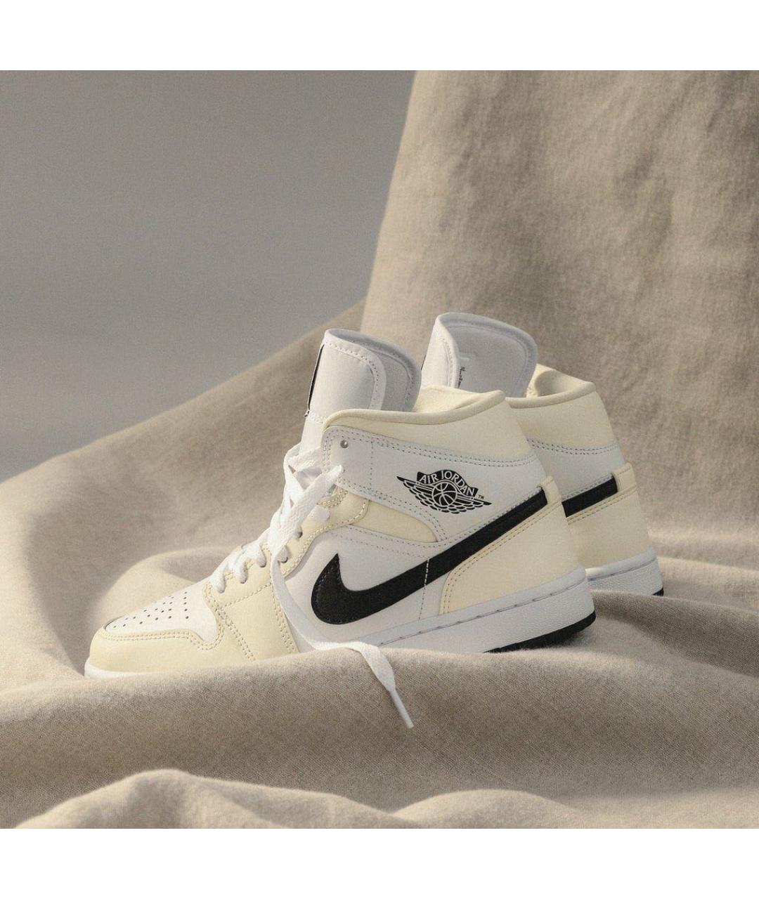 JORDAN Белые кроссовки, фото 2