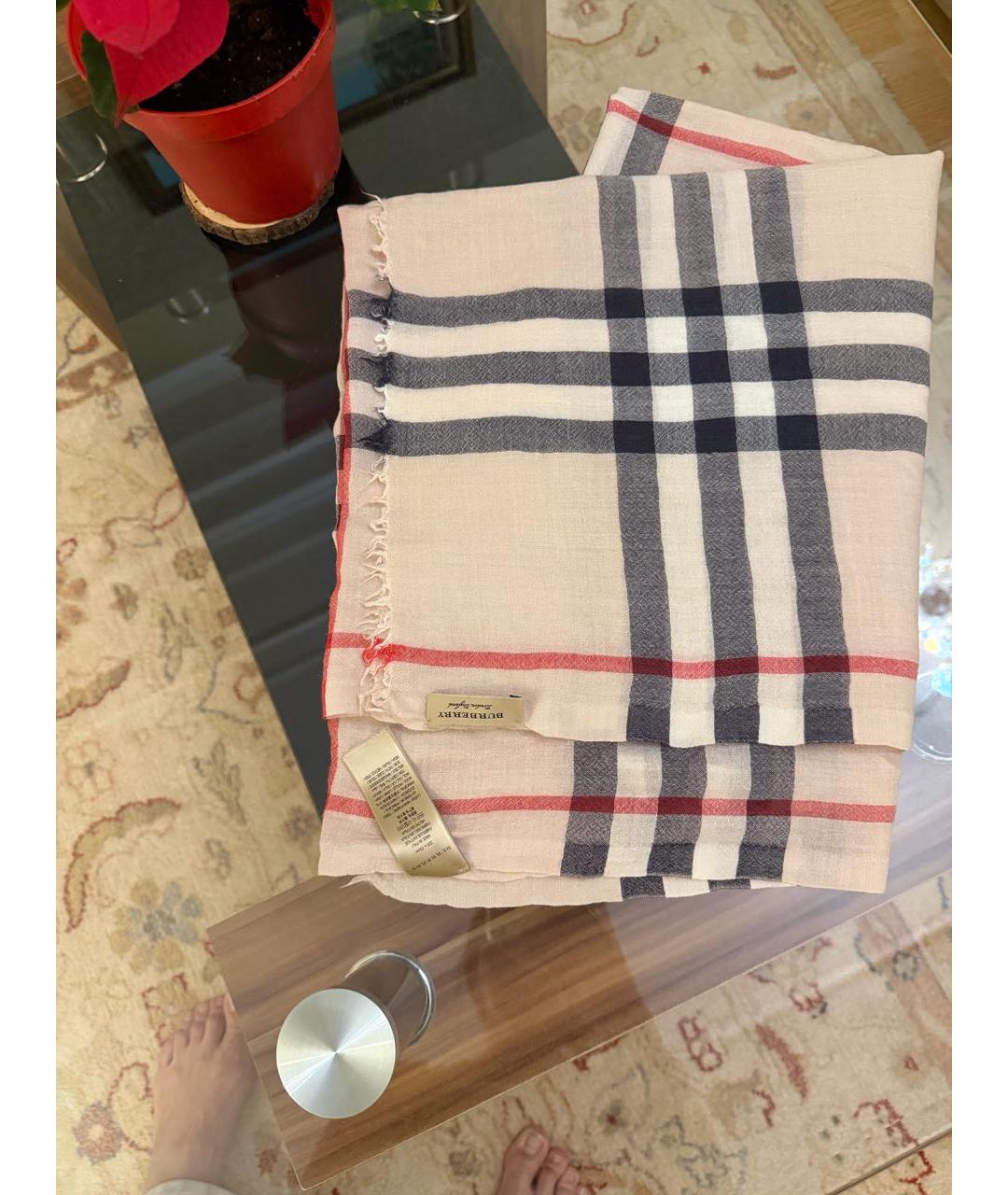 BURBERRY Бежевый кашемировый платок, фото 2