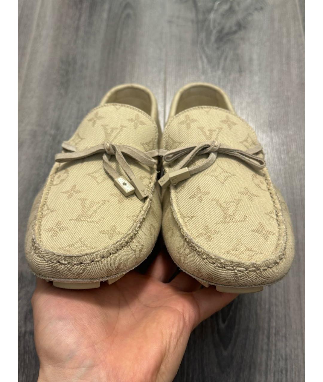 LOUIS VUITTON Бежевые текстильные мокасины, фото 3