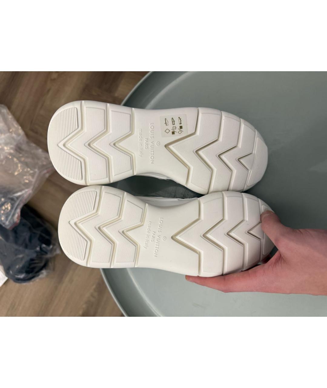 LOUIS VUITTON Белые кроссовки, фото 2