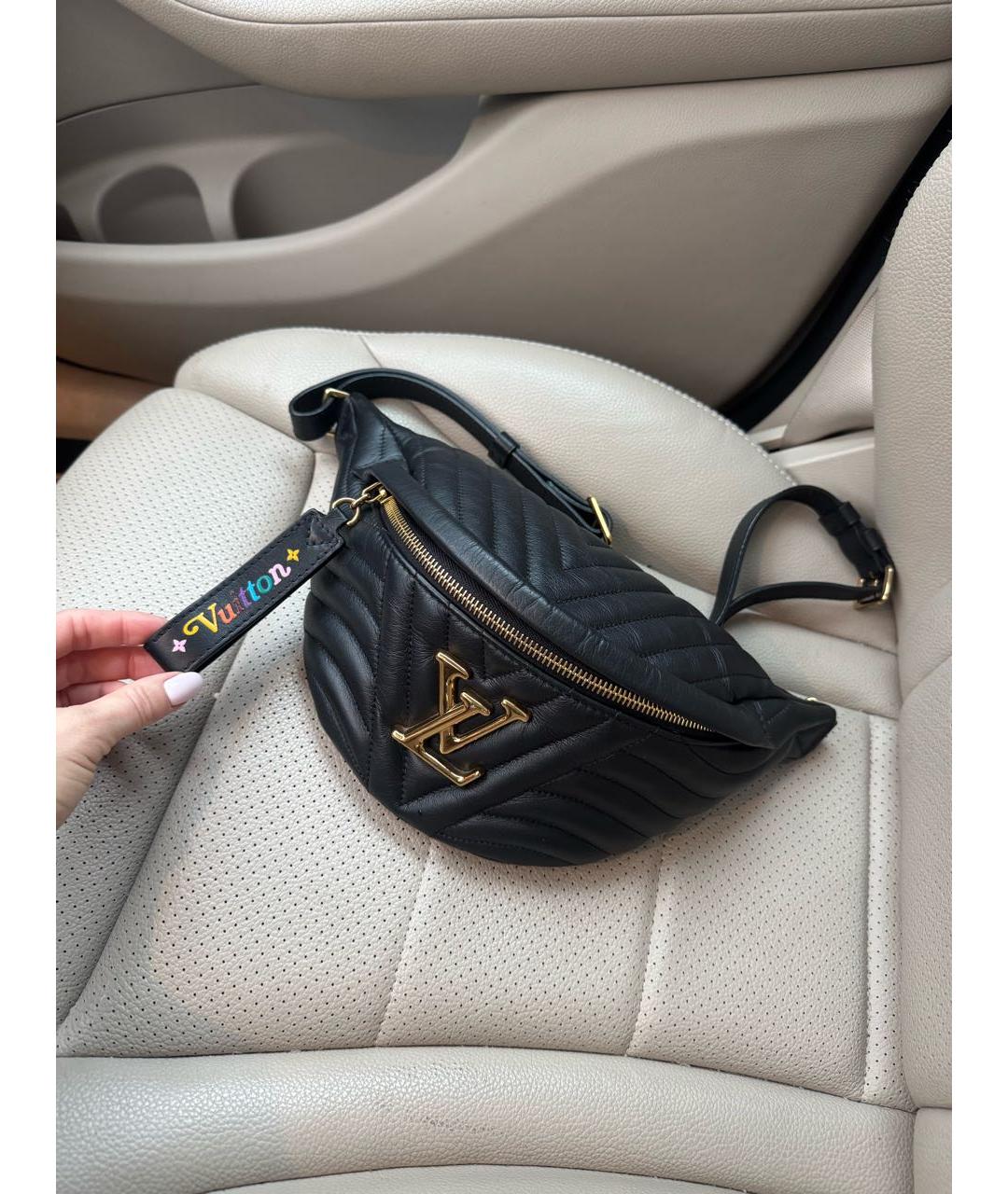 LOUIS VUITTON Черная кожаная поясная сумка, фото 3