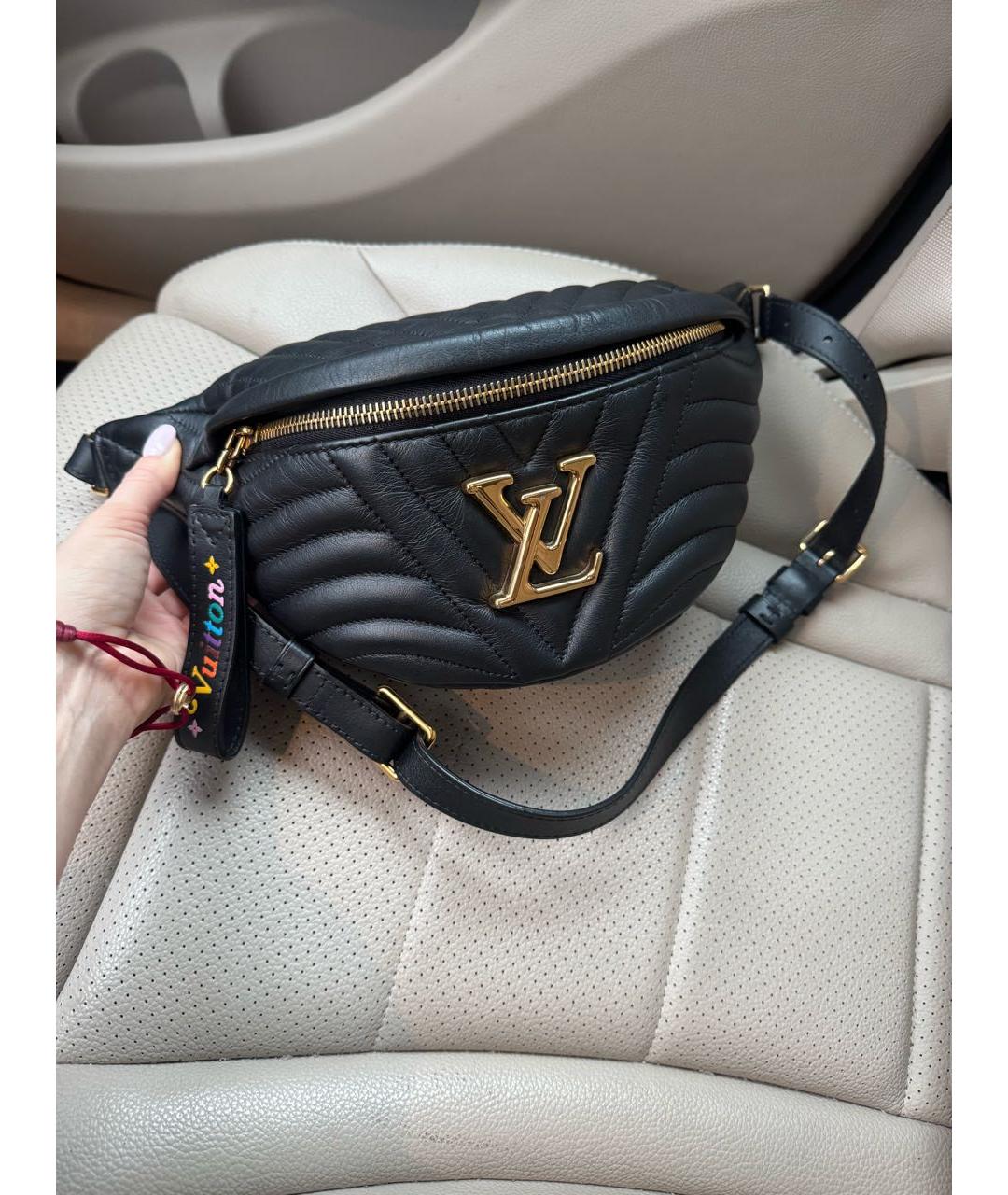 LOUIS VUITTON Черная кожаная поясная сумка, фото 2