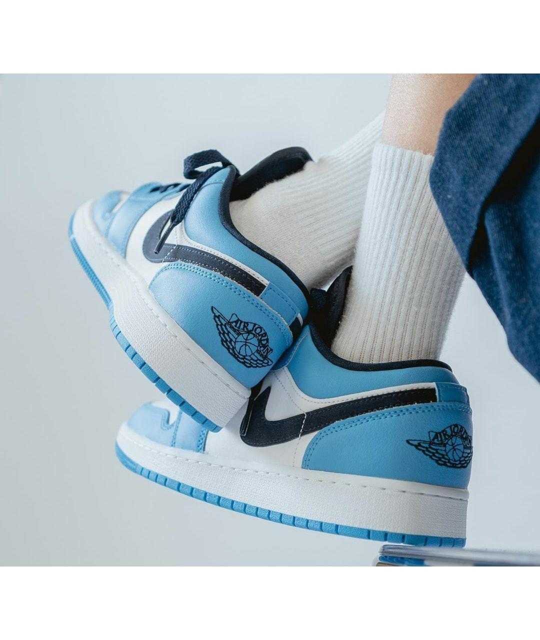 JORDAN Голубые кожаные кроссовки, фото 3