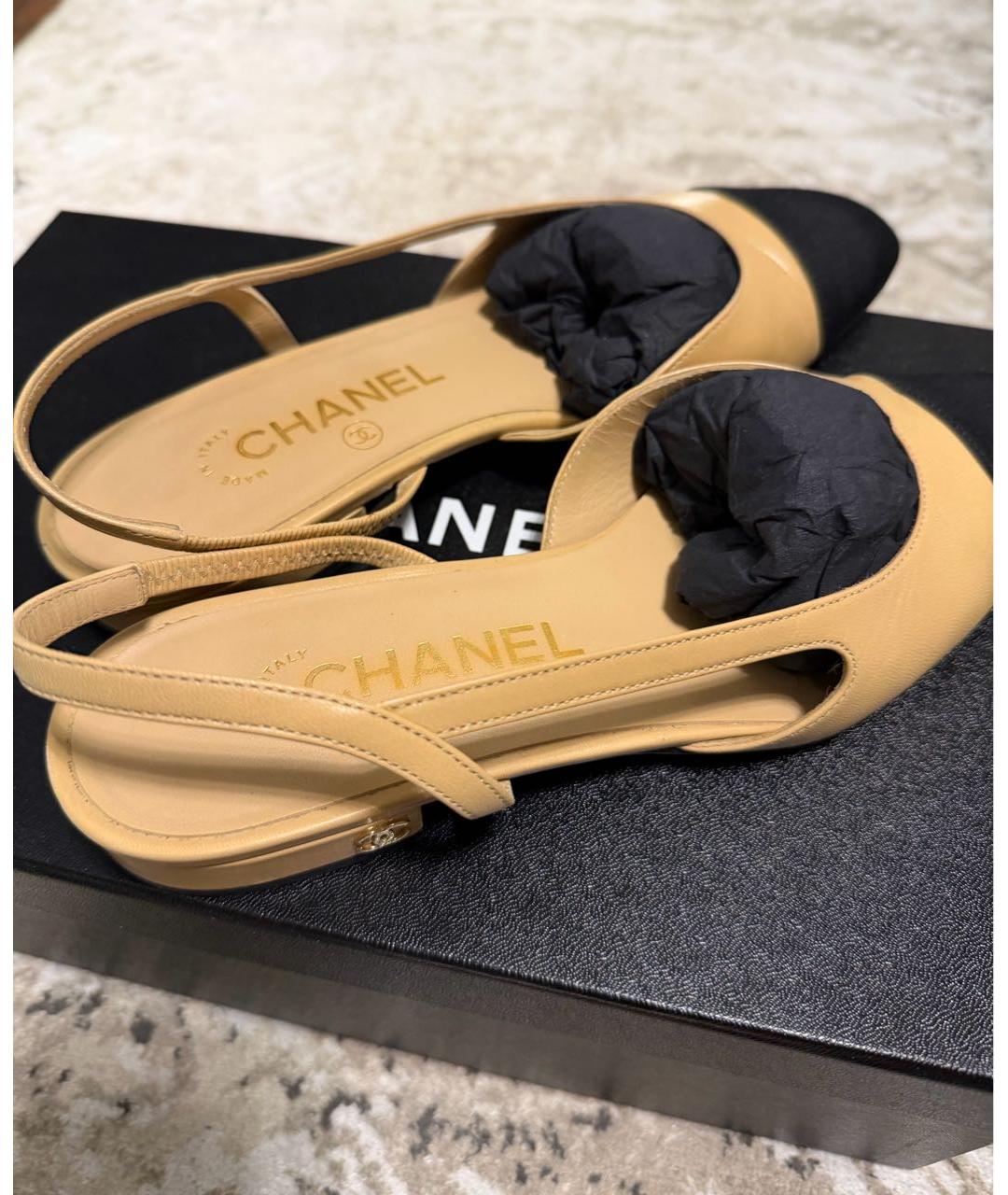 CHANEL Бежевые кожаные балетки, фото 3