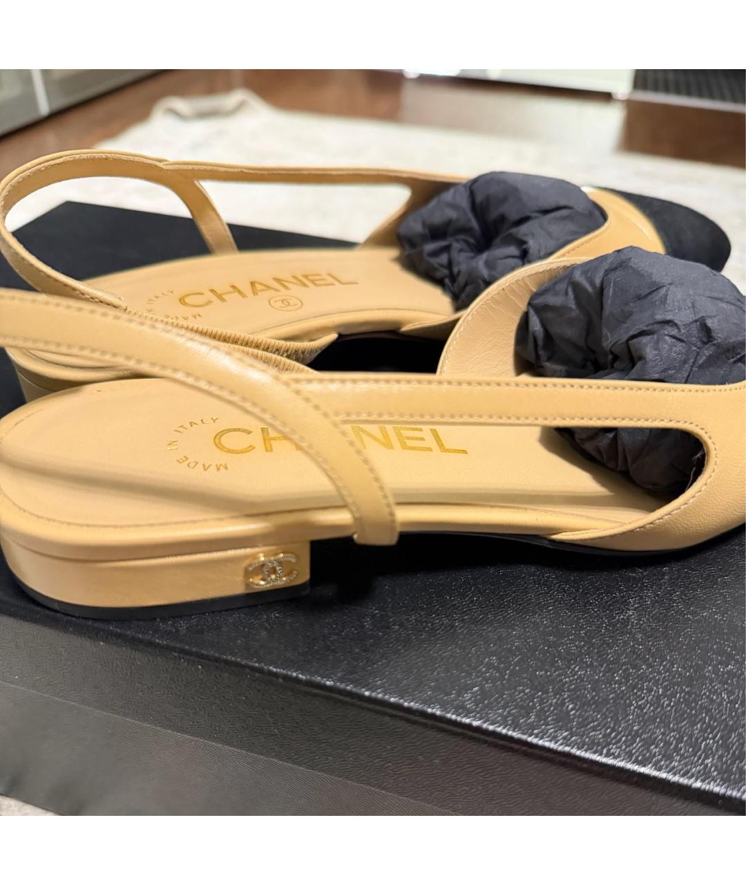 CHANEL Бежевые кожаные балетки, фото 4