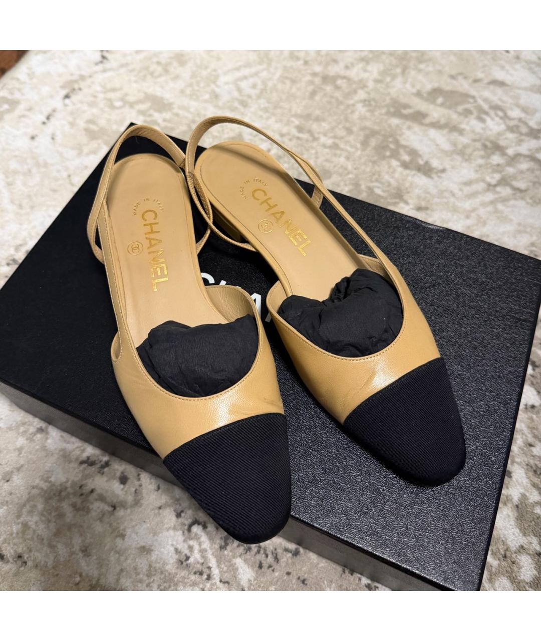 CHANEL Бежевые кожаные балетки, фото 2