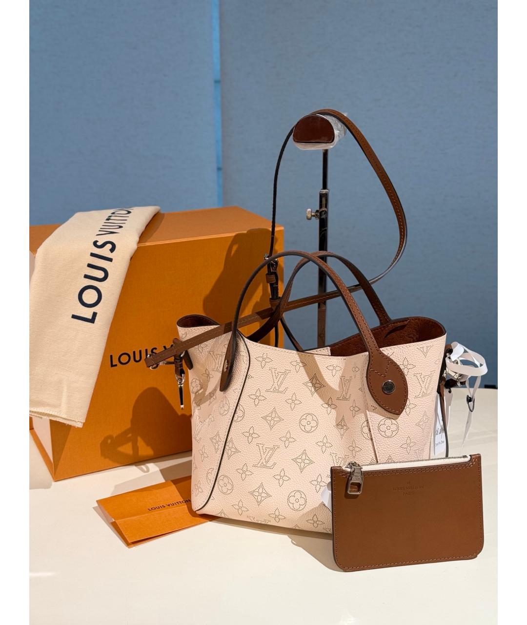 LOUIS VUITTON Бежевая сумка тоут, фото 2
