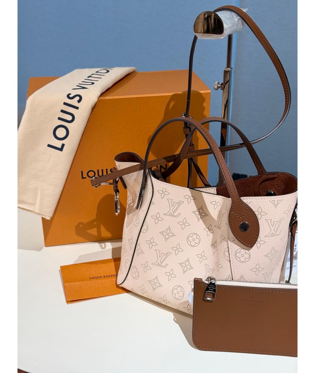 LOUIS VUITTON Бежевая сумка тоут, фото 3