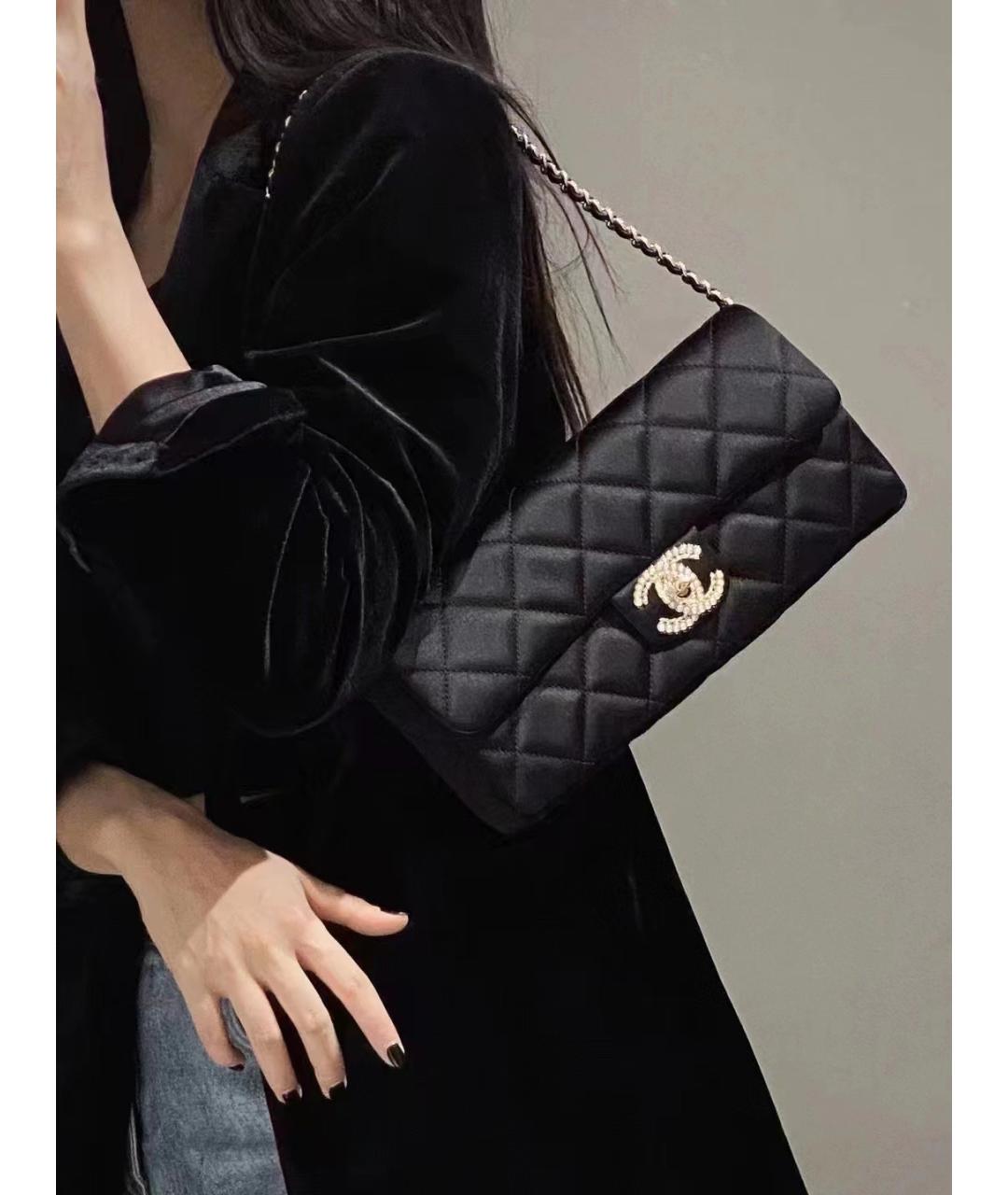 CHANEL Черная кожаная сумка с короткими ручками, фото 6