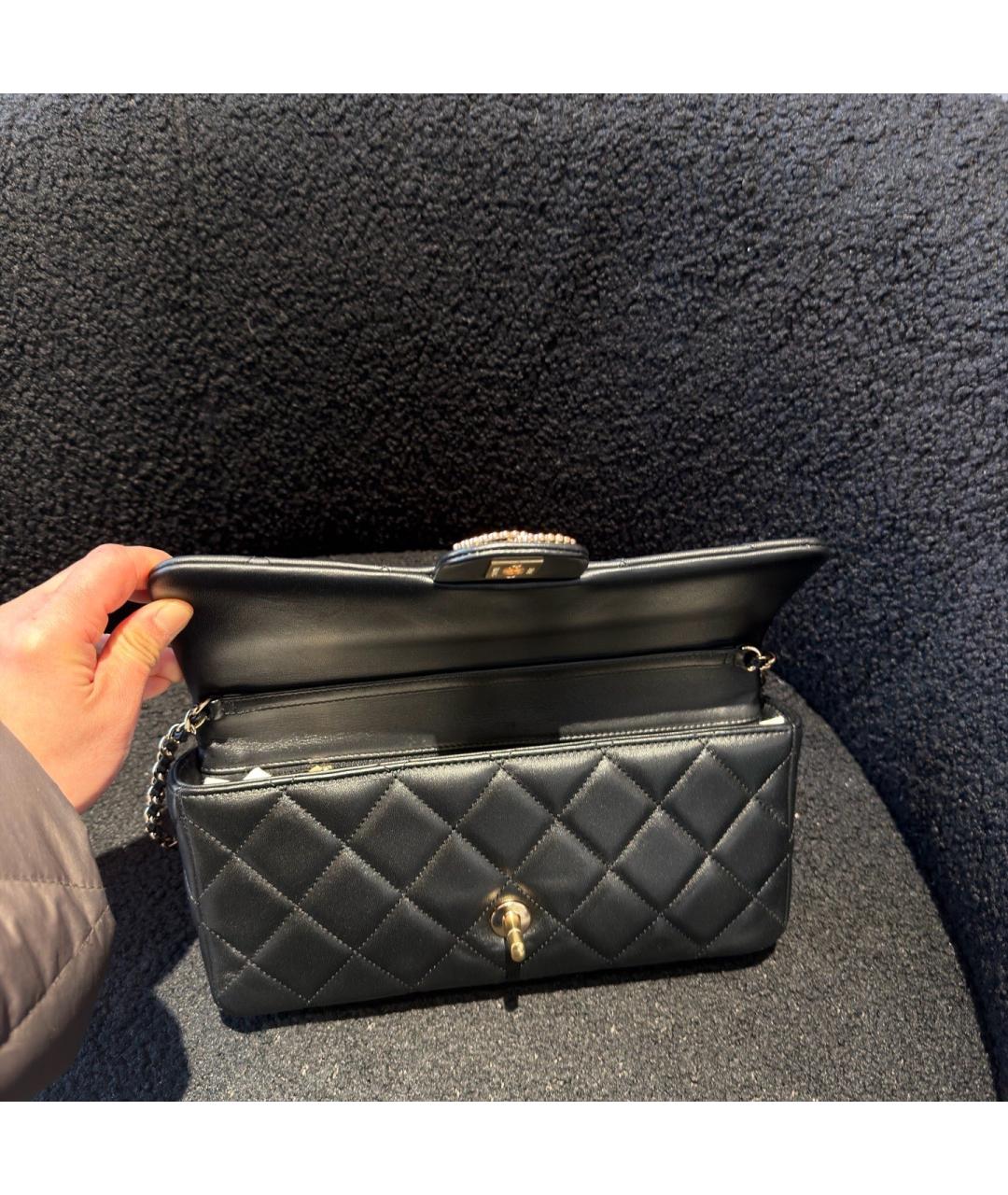 CHANEL Черная кожаная сумка с короткими ручками, фото 4