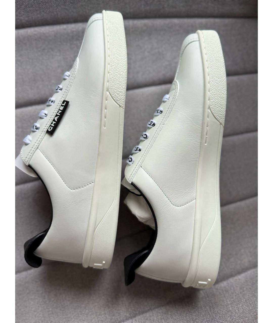 CHANEL Белые кожаные кеды, фото 4