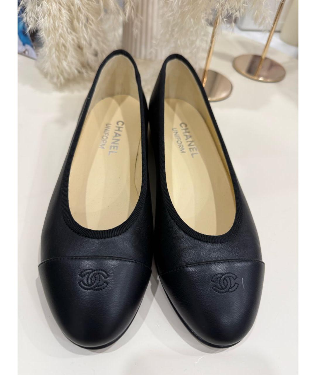 CHANEL Черные кожаные балетки, фото 2
