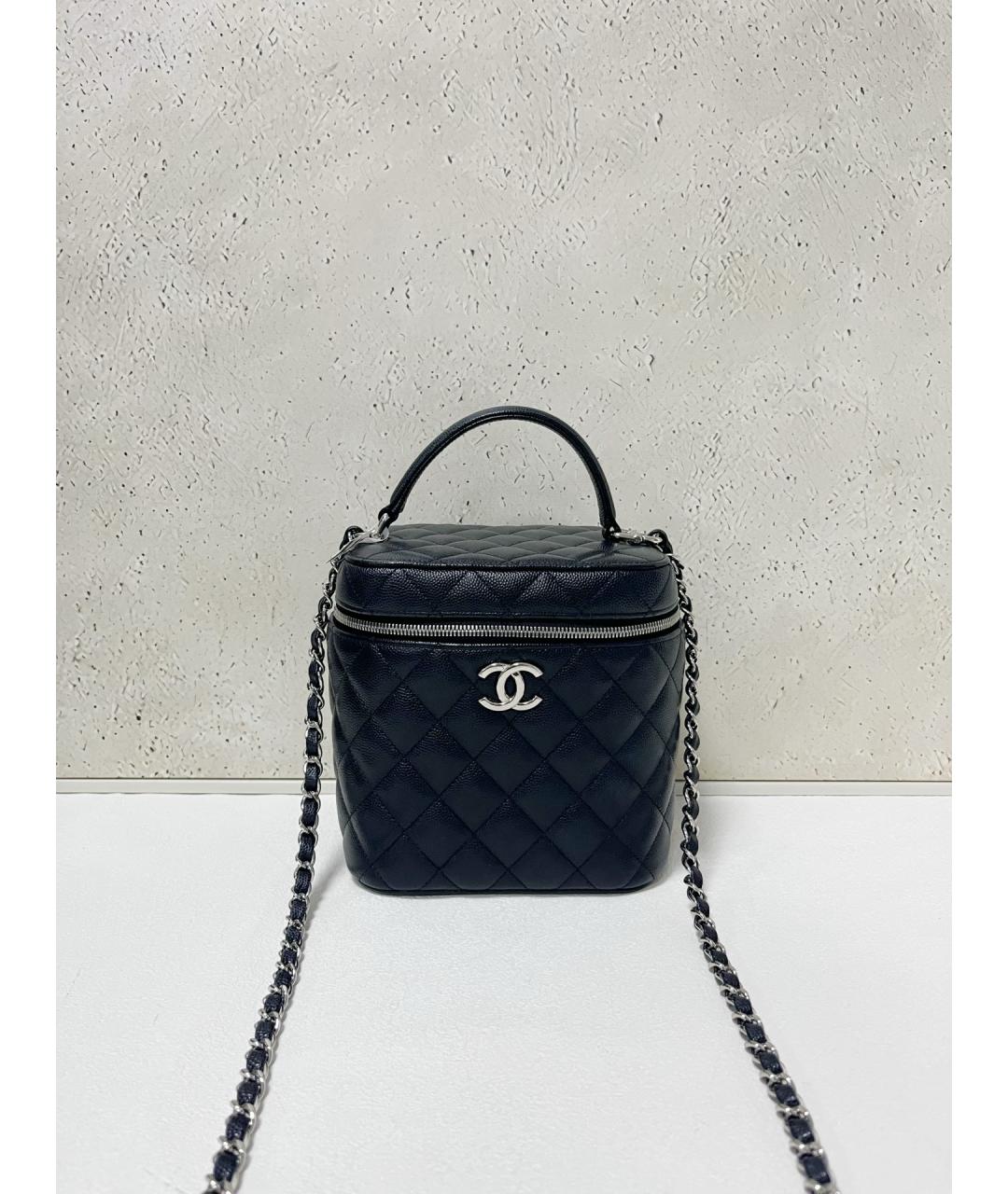 CHANEL Черная кожаная сумка с короткими ручками, фото 7