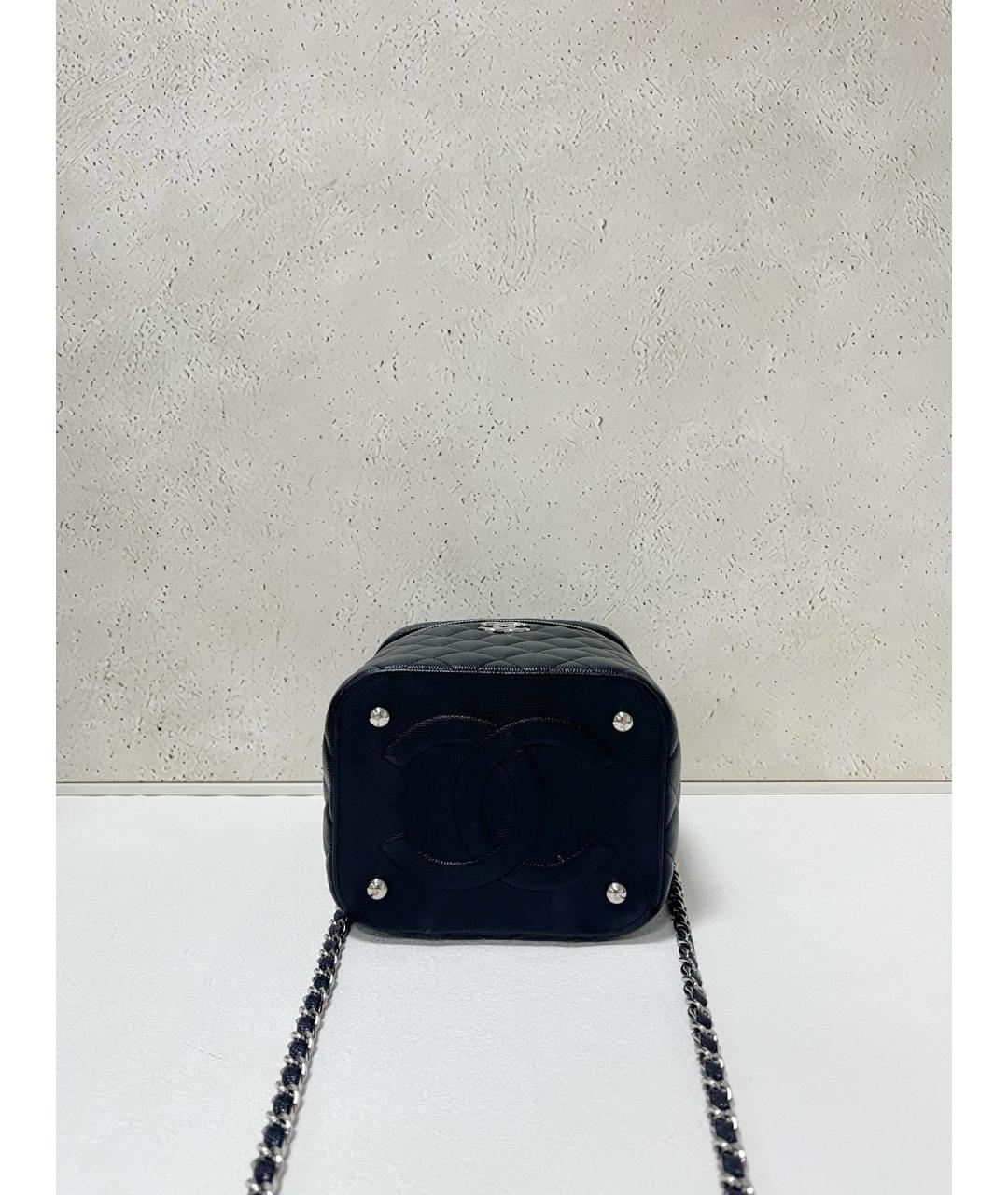 CHANEL Черная кожаная сумка с короткими ручками, фото 5