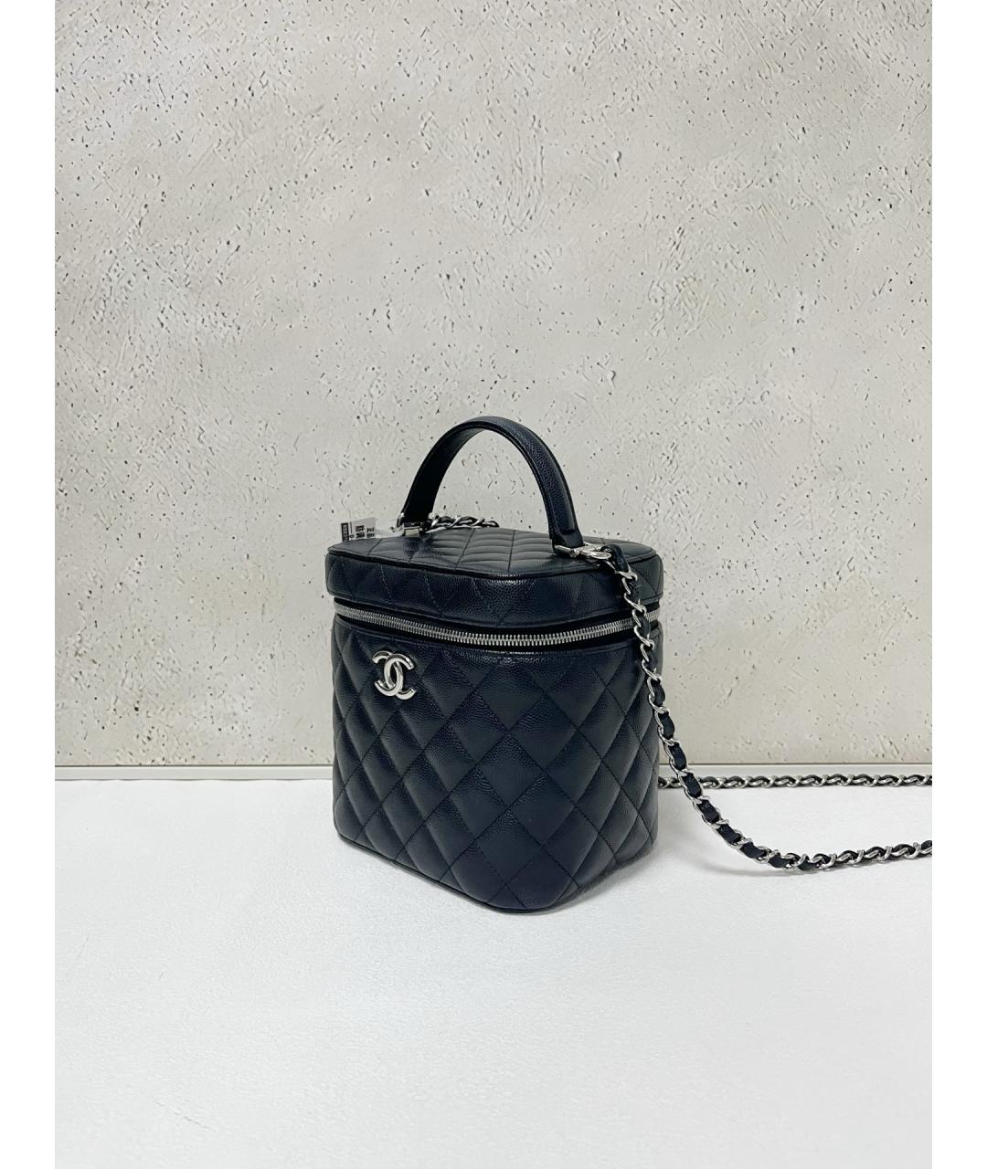 CHANEL Черная кожаная сумка с короткими ручками, фото 4