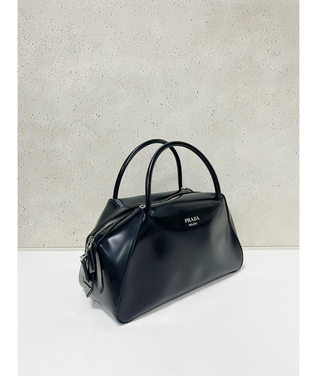 PRADA Черная кожаная сумка с короткими ручками, фото 4