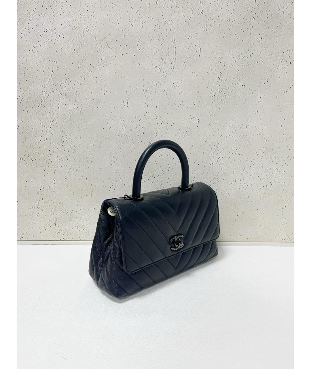 CHANEL Черная кожаная сумка с короткими ручками, фото 3