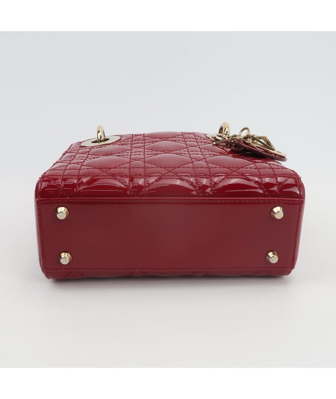 CHRISTIAN DIOR Красная сумка с короткими ручками из лакированной кожи, фото 5