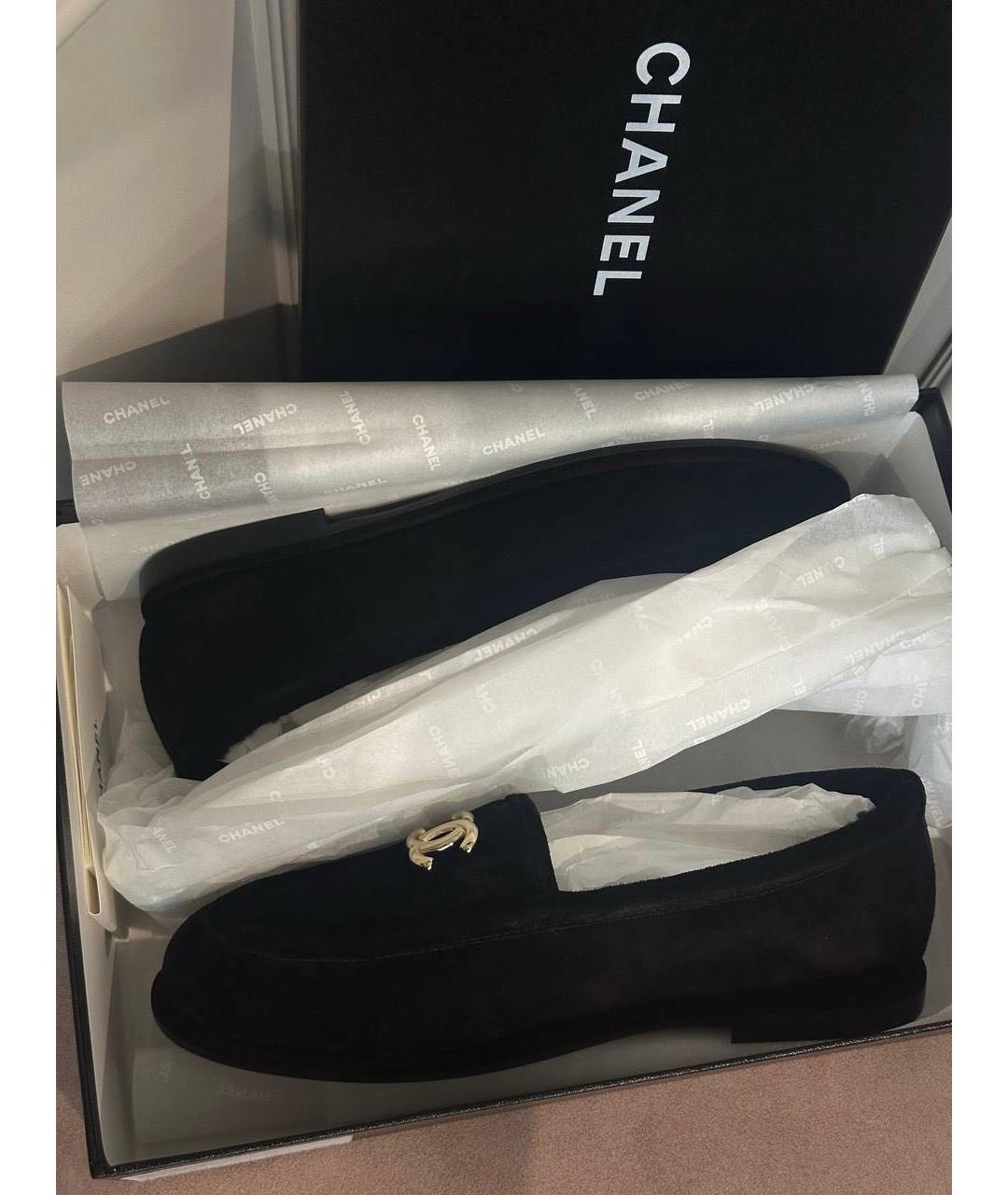 CHANEL Черные замшевые лоферы, фото 4