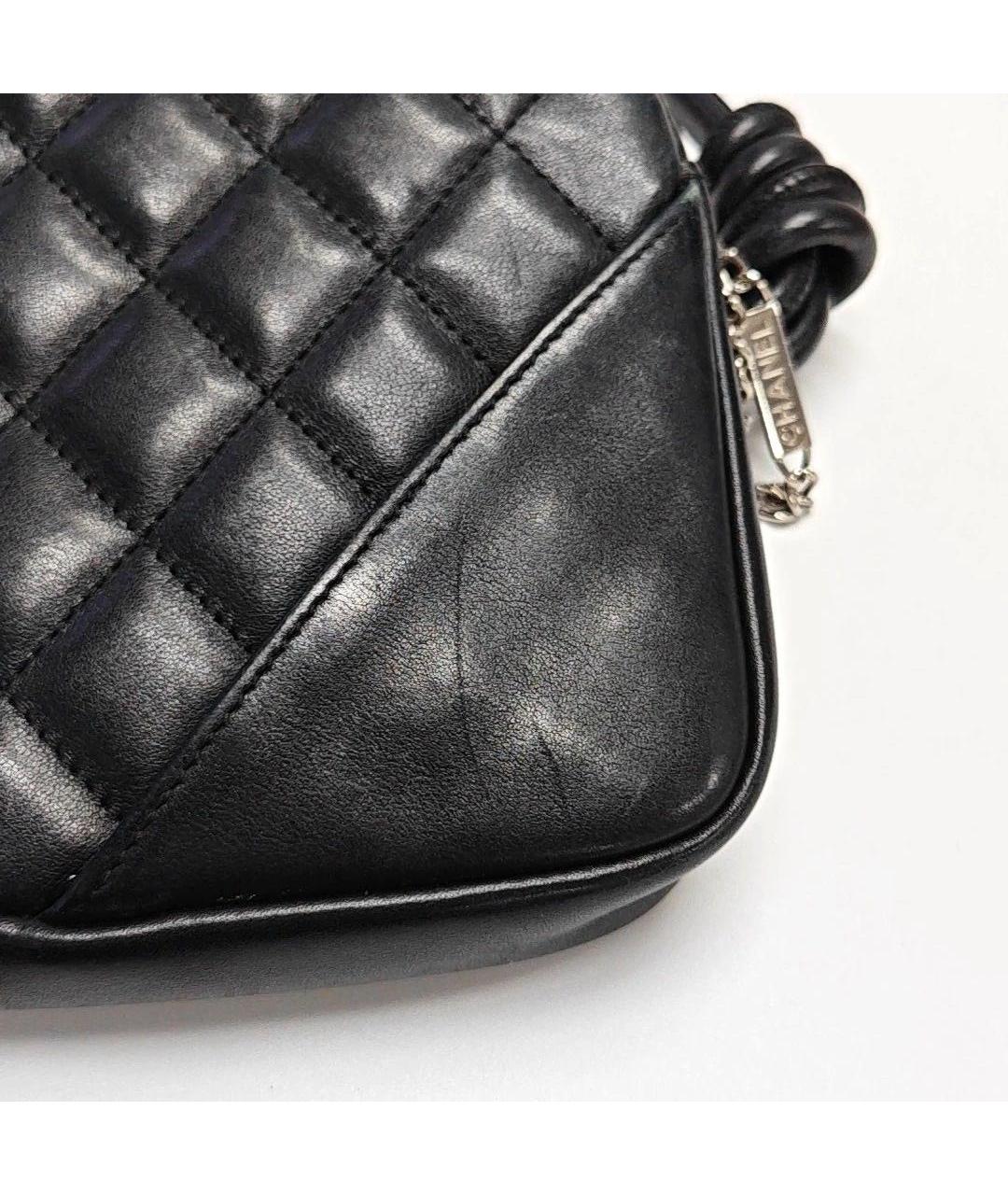 CHANEL Черная кожаная сумка с короткими ручками, фото 6