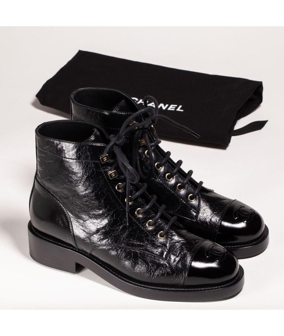 CHANEL Черные ботинки из лакированной кожи, фото 5