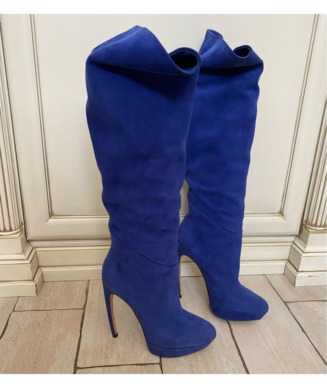 ALEXANDER MCQUEEN Синие замшевые сапоги, фото 2