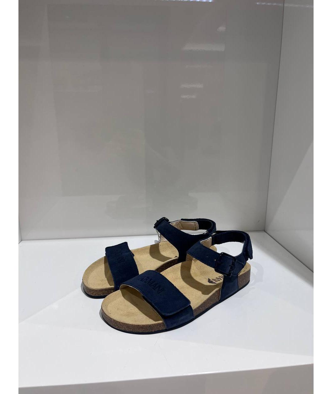 ARMANI JUNIOR Темно-синие замшевые сандалии и шлепанцы, фото 2