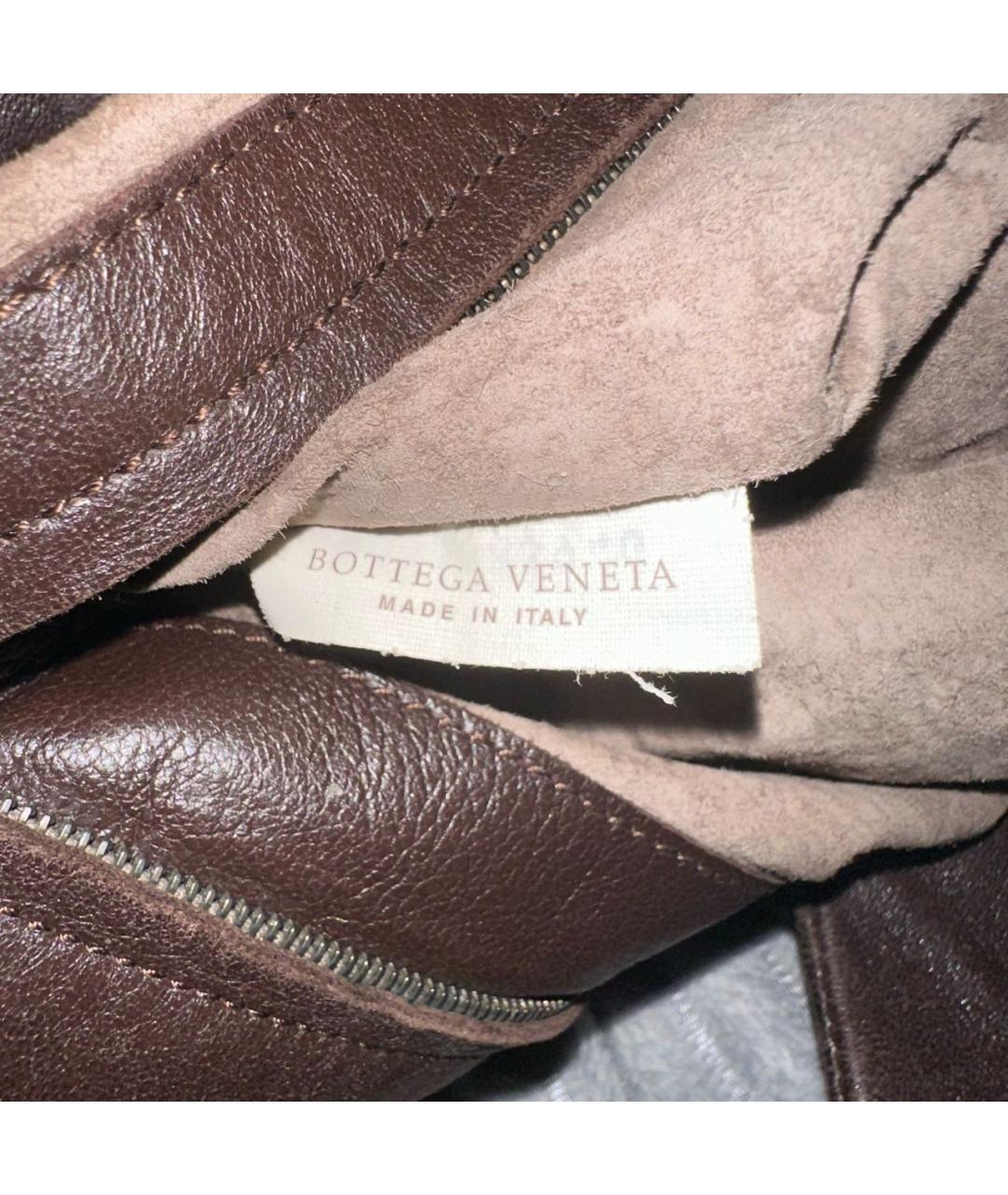 BOTTEGA VENETA Коричневая кожаная сумка с короткими ручками, фото 6