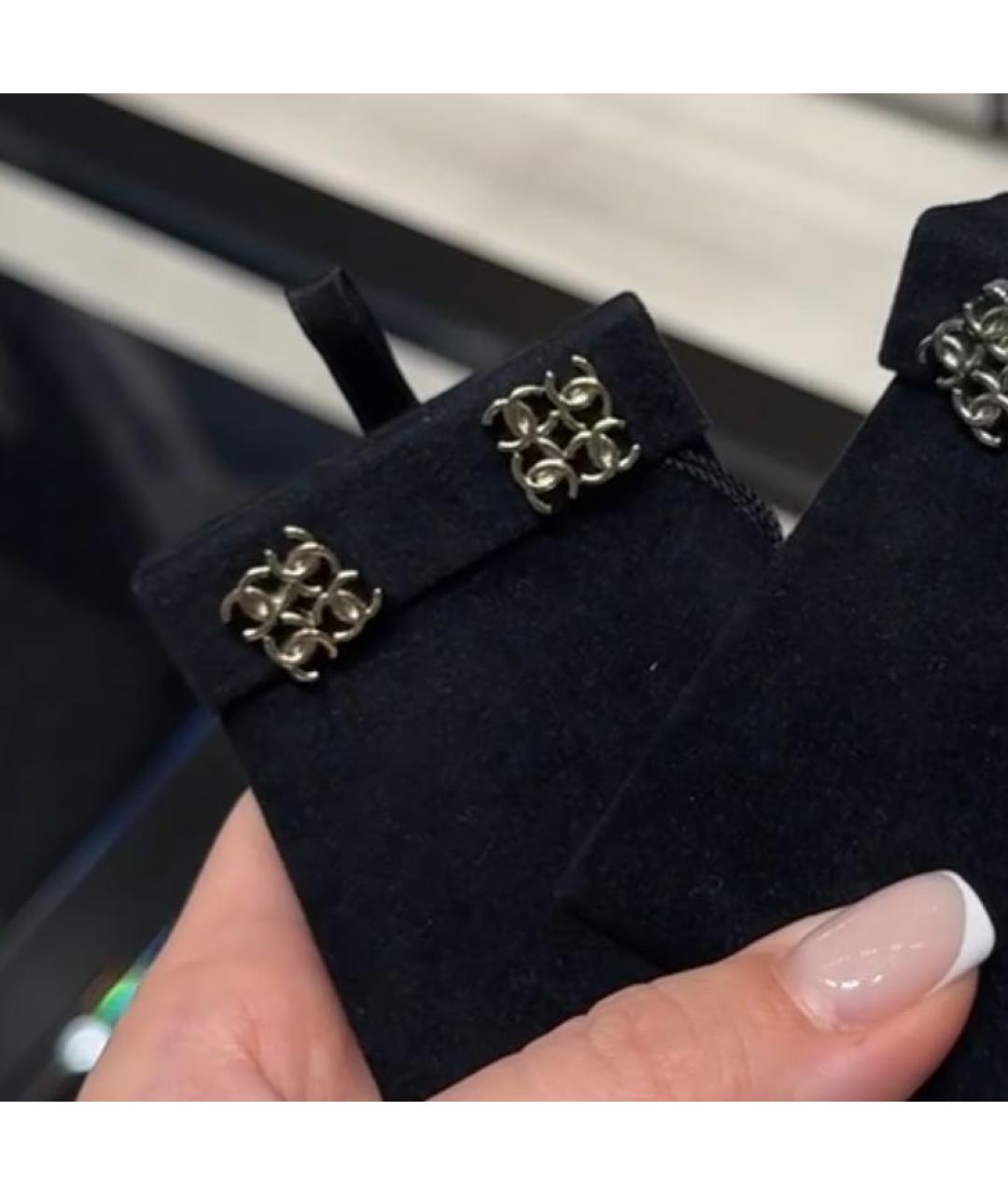 CHANEL Золотые металлические серьги, фото 2