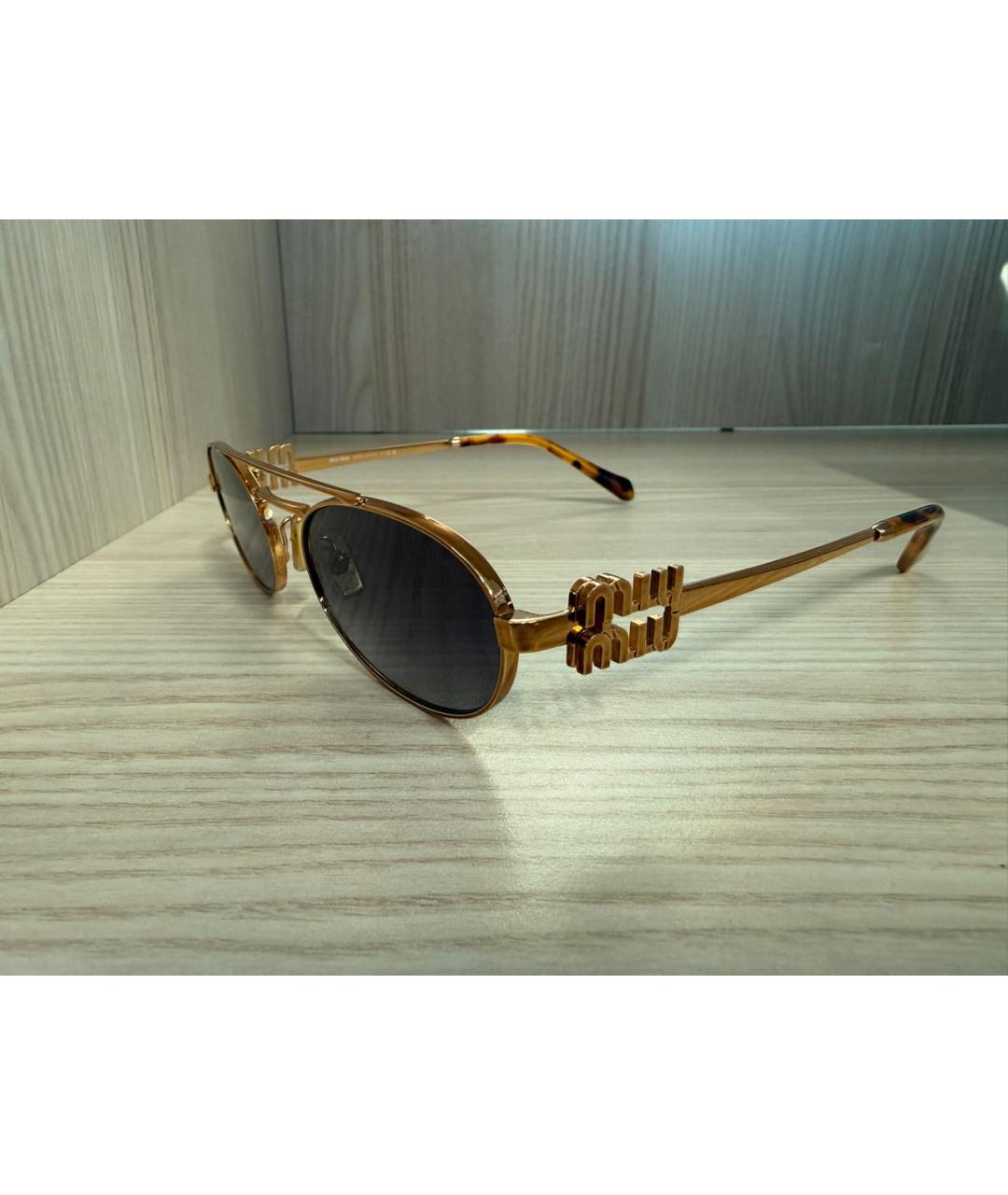 MIU MIU Коричневые металлические солнцезащитные очки, фото 2