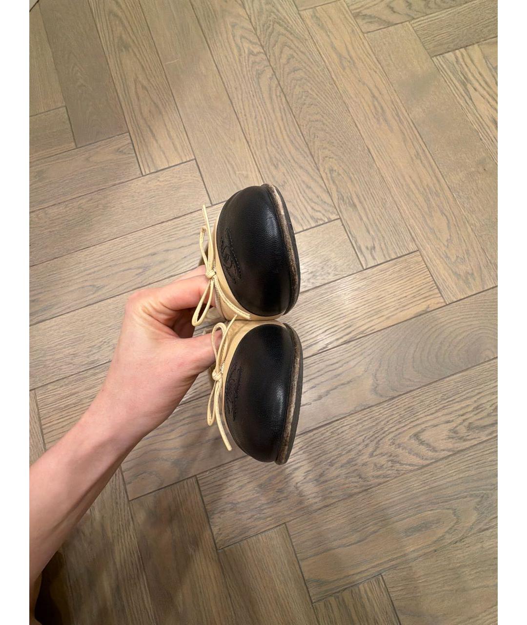 CHANEL Бежевые кожаные балетки, фото 5