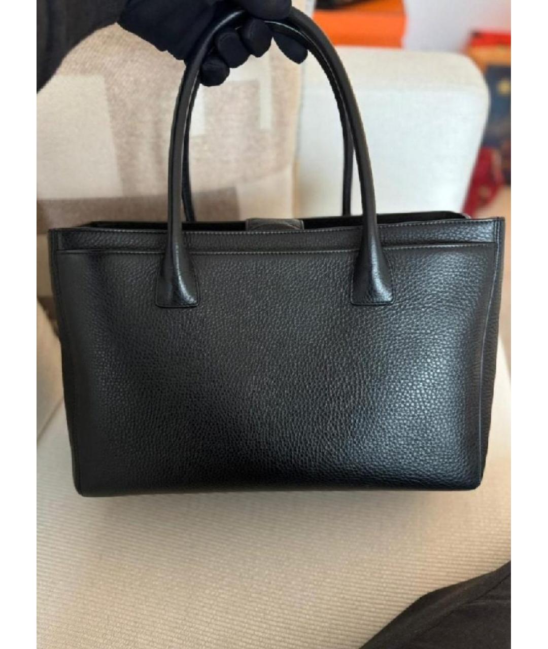 CHANEL Черная кожаная сумка тоут, фото 3