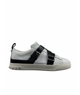 VALENTINO Низкие кроссовки / кеды