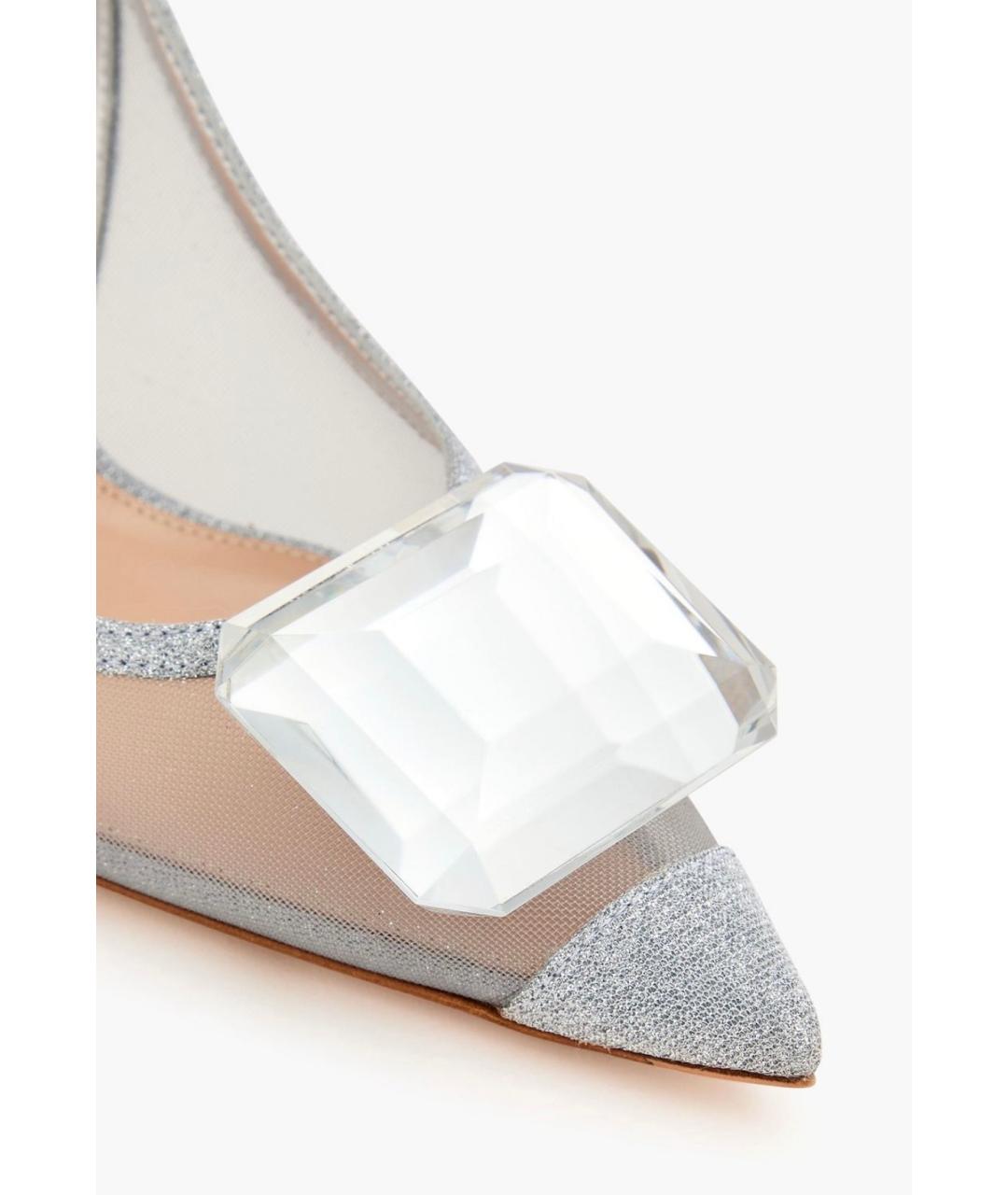 GIANVITO ROSSI Серебряные текстильные туфли, фото 4