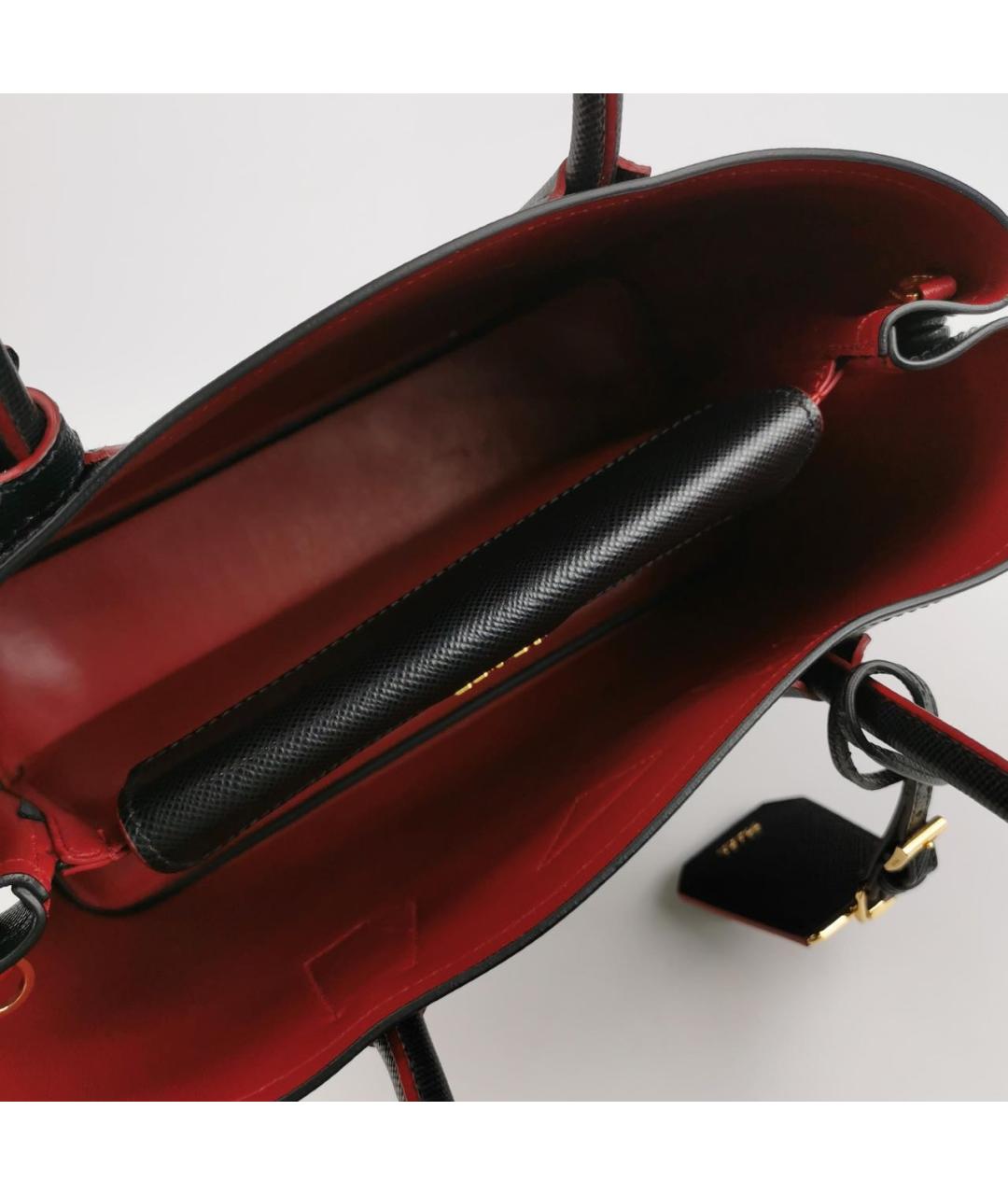 PRADA Черная кожаная сумка с короткими ручками, фото 6