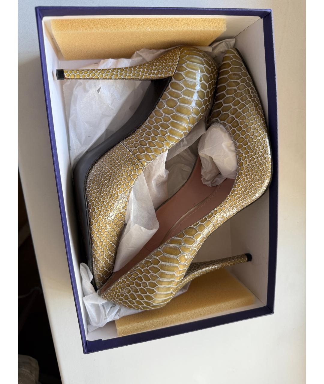 STUART WEITZMAN Бежевые кожаные туфли, фото 4