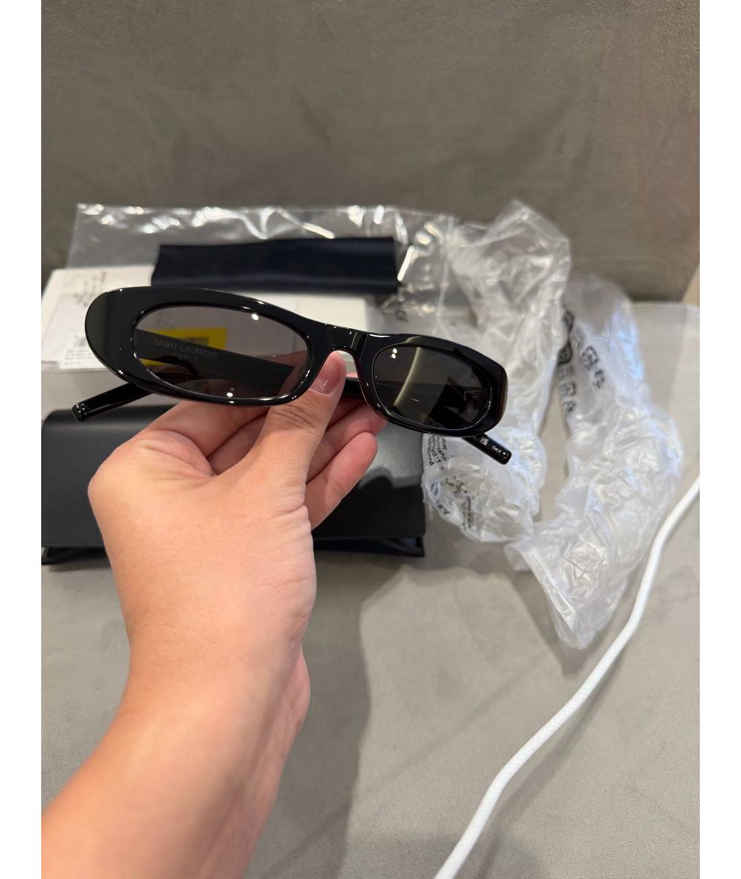 SAINT LAURENT Черные пластиковые солнцезащитные очки, фото 3