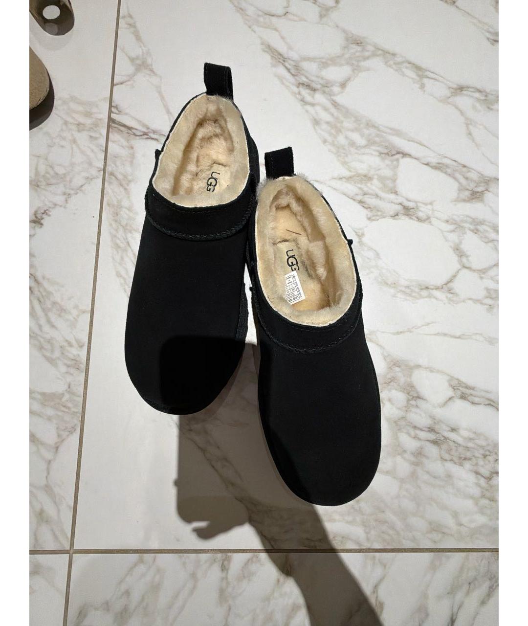 UGG AUSTRALIA Черные замшевые сабо, фото 5