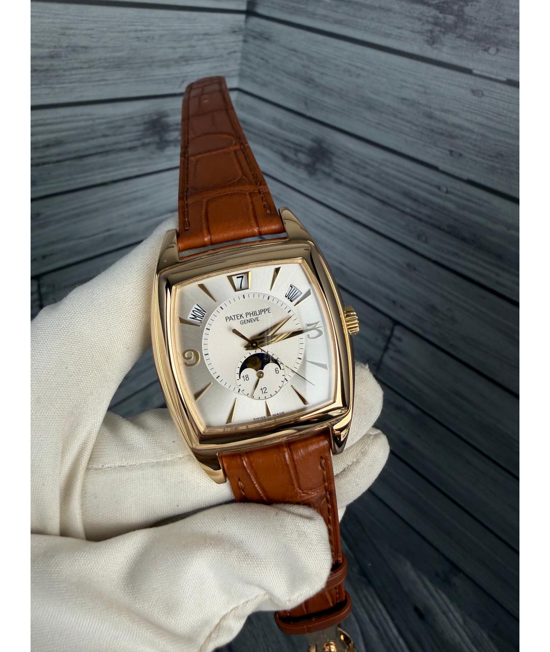 PATEK PHILIPPE Часы из желтого золота, фото 2